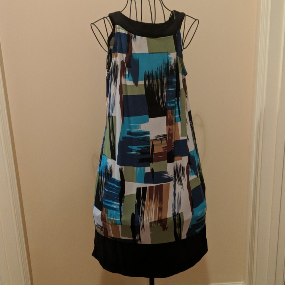 Abstract dress - Picture 2 of 2